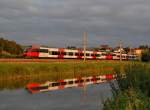 4024 055 und 4024 051 sind am 30.06.2013 als Rex 3914  im letzten Abendlicht in Wartberg an der Krems ausgefahren.