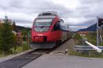 BB Talent 4024 076-4 kommt aus Innsbruck, mu noch die Isarbrcke in Mittenwald berqueren und wird dann in einigen Hundert Metern in den Bahnhof Mittenwald einfahren.