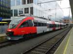 4024 068-1 als S5 5456 (Innsbruck Hbf - Seefeld in Tirol) am 15.5.2015 kurz vor der Abfahrt in Innsbruck Hbf.