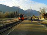 4024 104-4 als R 4228 (Lienz - Friesach) am 8.12.2015 bei der Einfahrt in Greifenburg-Weißensee