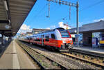 4748 010-7  Bludenz  (Siemens Desiro ML) ist im Endbahnhof St. Margrethen SG (CH) angekommen.

🧰 ÖBB
🚝 R 25862 (R 5) Feldkirch (AT)–St. Margrethen SG (CH)
🕓 2.8.2024 | 18:43 Uhr