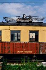 Vor der Hauptwerkstatt in Vorchdorf abgestellter ET 23 101 der Lokalbahn Gmunden-Vorchdorf   Datum: 12.07.1986