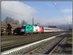 1216 004  Italien  durchfhrt am 2.Dezember 2007 mit dem IC533 den Bahnhof Fentsch-St.Lorenzen.