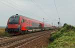 Steuerwagen voraus. 80-90 705  'Spirit of Europe  mit railjet 66 nach Mnchen Hbf. Die Aufnahme ist am 11.09.2009 in der Nhe von Gramatneusiedl entstanden.