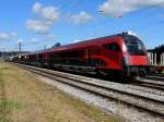 80-90-724 braust als RJ663 powered by Neue Mittelschule seinem nchsten Stop Linz-Hbf. entgegen; 120807