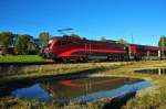 Railjet der BB am 02.11.12 bei bersee in Richtung Mnchen mit Spiegelung.