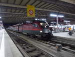 ÖBB 1116 219 mit dem RJX 64 aus Budapest-Keleti pu., am 11.02.2020 in München Hbf.