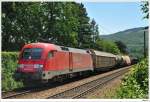 Railion 182.010 kam mit diesem Gterzug am 14.7.2009 durch Hofstatt.