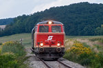 2143 070, unterwegs mit dem Nostalgie Express Leiser Berge von Ernstbrunn-Leiser Berge nach Wien Praterstern, am 13.08.2016 kurz vor Rückersdorf-Harmannsorf.