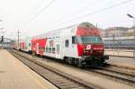 BB 80-33 030-2 und 1142 596-4 mit 2017 (von St. Plten), Wien Westbf., 30.10.2005
