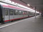 Ein EC114 von Klagenfurt Hbf nach Dortmund Hbf.Am 27.07.08 beim Halt in Mannheim Hbf.