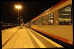 EC 112 von Klagenfurt Hbf nach Siegen.Am 20.01.10 beim Halt in Bensheim.(Lok konnte ich leider nicht aufnehmen da sie auerhalb des Bahnsteigs zum stehen kam,aber ich hoffe das Bild gefllt auch so).