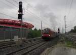 BB railjet 80-90.713 als RJ 163 von Zrich HB nach Wien Westbahnhof, bei der Durchfahrt in Salzburg Taxham (Europark); 27.05.2011