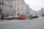 Wien Wiener Stadtwerke-Verkehrsbetriebe (WVB) SL 42 (C1 147 (SGP 1957)) IX, Alsergrund, Währinger Straße / Auffahrt von der  unterirdischen  Endstation am Schottentor im Oktober 1978. - Scan eines Diapositivs. Film: Kodak Ektachrome. Kamera: Leica CL.