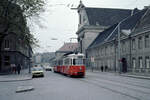 Wien Wiener Stadtwerke-Verkehrsbetriebe (WVB) Allerheiligen-Verkehr 1976: SL 71 (C1 140 (SGP 1957)) III, Landstraße, Rennweg / Lissagasse am 1. November 1976. - Scan eines Diapositivs. Film: Kodak Ektachrome. Kamera: Leica CL.