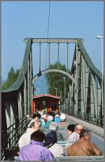 Auf der gemeinsamen Strassen/Eisenbahnbrcke in Au-Oberfahr. (Archiv 05/91)