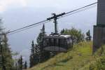 Kabine 2 der Raxseilbahn erreicht am 02.09.2012 die Bergstation.