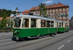  Sommerbim  unterwegs heißt es noch bis zum 02. September 2018 in Graz wo anlässlich des 140-Jahrjubiläums der Straßenbahn jeden Freitag, Samstag und Sonntag von 09:00 bis 18:00 Uhr im Stundentakt Publikumsfahrten mit Oldtimern zwischen den Stationen Laudongasse und Liebenau Murpark kostenlos stattfinden. Am Sonntag  den 12. August 2018 war Tw 234  samt Beiwagen 401B im Einsatz und wurde von mir auf der Erzherzog-Johann-Brücke bildlich festgehalten. https://www.tramway-museum-graz.at/_lccms_/_00781/Sommerbim.htm?VER=180701231807&MID=275&LANG=ger 


