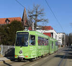 Anfang Februar 2025 fuhr der Triebwagen 604 auf seinem Weg von Mariatrost nach Eggenberg/UKH die nach Graf Anton Alexander von Auersperg (österreichischer Politiker und politischer Lyriker) benannte Auersperggasse entlang.