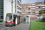 Wien Wiener Linien SL 46 (A 29) XVI, Ottakring, Joachimsthalerplatz im Juli 2005. - Scan von einem Farbnegativ. Film: Kodak Film Gold 200. Kamera: Leica C2.