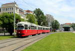 Wien Wiener Linien SL 6 (E1 4505 + c4 1301) VI, Mariahilf, Linke Wienzeile am 11.