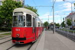 Wien Wiener Linien SL 25 (c4 1323 + E1 4795) XXII, Donaustadt, Langobardenstraße / Trondheimgasse (Hst. Trondheimgasse) am 12. Mai 2017.