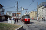 Wien Wiener Linien SL 18 (E2 4066) Wiedner Gürtel / Südbahnhof am 3. Mai 2009. - Scan von einem Farbnegativ. Film: Fuji S-200. Kamera: Leica C2.