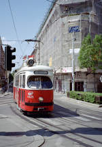 Wien Wiener Linien SL O (E1 4525) III, Landstraße, Radetzkyplatz am 3. Mai 2009. - Scan von einem Farbnegativ. Film: Kodak Gold 200. Kamera: Leica C2.