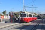Wien Wiener Linien SL 18 (E2 4322) III, Landstraße, Landstraßer Hauptstraße (Hst. Wildgansplatz) am 15. Oktober 2017.