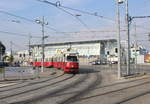 Wien Wiener Linien SL 25 (E1 4827 + c4 1320) XXII, Donaustadt, Prandaugasse / U-Bahnhof Kagran am 18. Oktober 2017.