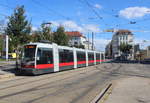 Wien Wiener Linien SL 60 (B 698) XV, Rudolfsheim-Fünfhaus, Rudolfsheim, Mariahilfer Straße / (Straßenbahnbetriebs-)Bahnhof Rudolfsheim am 14. Oktober 2017.