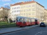 Wien Wiener Linien SL 49 (c4 1366 + E1 4550 (Bombardier-Rotax 1977 bzw.