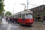 Wien Wiener Linien SL 18 (E2 4040 (SGP 1980)) XV, Rudolfsheim-Fünfhaus, Neubaugürtel / Europaplatz / Westbahnhof (Hst. Westbahnhof) am 23. Juli 2018.