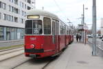 Wien Wiener Linien SL 25 (c4 1307 + E1 4827) XXII, Donaustadt, Kagran, Tokiostraße / Donaufelder Straße (Hst. Josef-Baumann-Gasse) am 11. Feber / Februar 2019.