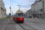 Wien Wiener Linien SL 30 (E2 4073 (SGP 1987)) XXI, Floridsdorf, Großjedlersdorf, Brünner Straße / Anton-Schall-Gasse am 29.