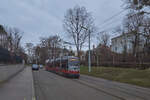 A 48 der Wiener Linien war am 27.02.2023 auf Linie 37 in Richtung Schottentor unterwegs.