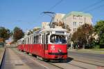 E1 4752 + c4 1313,Wagramerstrae kurz vor dem Donauzentrum.(17.08.2013)