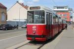 Wien Wiener Linien SL 30 (c5 1468 + E2 4068) Stammersdorf, Bahnhofplatz am 8. Juli 2014.