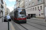 Wien Wiener Linien SL 5 (B 687) Blindengasse / Josefstädter Strasse am 10. Juli 2014.
