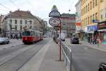 Wien WL SL 38 (E2 4026) Währinger Strasse / Arne-Carlson-Park am 2. Mai 2015.