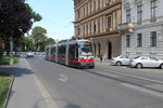 Wien Wiener Linien SL 46 (A1 119) Innere Stadt (I, 1. Bezirk), Schmerlingplatz am 26. Juli 2016.