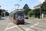 Wien Wiener Linien SL 49 (B1 746) Penzing (XIV, 14. Bezirk), Breitensee, Hütteldorfer Straße / S-Bhf Breitensee am 26. Juli 2016.