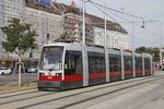 Triebwagen 696,Linie 18, Wiednergürtel am 28.09.2016.