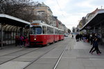 Wien Wiener Linien SL 67 (E2 4313 + c5 1513) X, Favoriten, Reumannplatz am 21. März 2016.