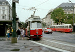Wien WVB SL D (E2 4037) I, Innere Stadt, Schottentor / Dr.-Karl-Lueger-Ring im Juli 1982. - Scan von einem Farbnegativ. Film: Kodak Safety Film 5035. Kamera: Minolta SRT-101.