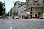 Wien Wiener Stadtwerke-Verkehrsbetriebe SL 5 (E1 4550) IX, Alsergrund, Spitalgasse / Währinger Straße im Juli 1982. - Spitalgasse wurde 1862 nach dem seit 1784 bestehenden Wiener Allgemeinen Krankenhaus benannt. - Scan von einem Farbnegativ. Film: Kodak Safety Film 5035. Kamera: Minolta SRT-101. 