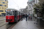 Wien Wiener Linien SL 6 (c3 1213 + E1 4522) VI, Mariahilf, Mariahilfer Gürtel / Gumpendorfer Straße (Hst. Gumpendorfer Straße) am 18. Oktober 2016.