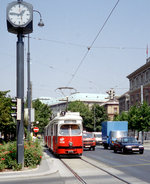 Wien WVB SL 1 (E1 4658 (SGP 1967)) I, Innere Stadt, Stubenring / Dr.-Karl-Lueger-Platz im August 1994.