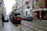 Wien Wiener Linien SL 5 (E1 4743 + c4 1336) VII, Neubau, Kaiserstraße / Westbahnstraße am 17. Februar 2017.