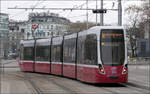 Auf Bahnfoto-Tour durch Wien - eine Chronologie (Do. 06. Feb. 10:17)

Nachschuss auf Felxity 365 an der Straßenbahnhaltestelle Quartier Belvedere. 

Ab hier nach ich eine Tram der Linie 18 in Gegenrichtung um so zum Westbahnhof zu gelangen. Am Vortag ging der Reißverschluss an meinem kleine Rucksack kappt und in einem Geschäft nahe des Westbahnhofes wollte ich einen Ersatz besorgen.

06.02.2025 (M)